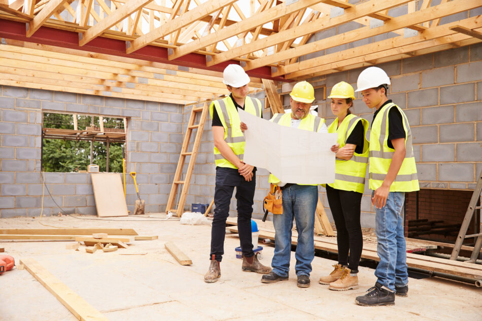 What are the things to consider while choosing a house builder?