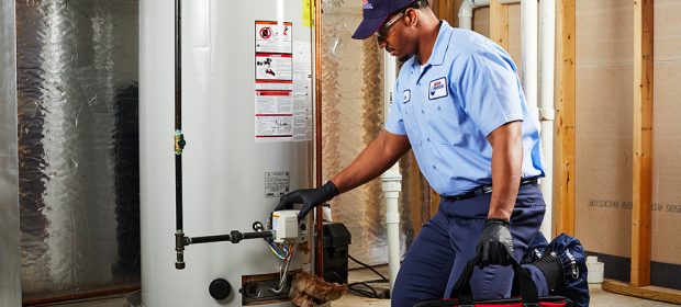 What are the benefits of professional water heater servicing?