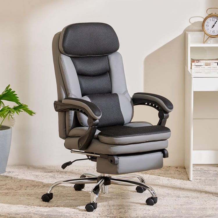 Luxury Meets Performance: The Most Stylish High-End Gaming Chairs